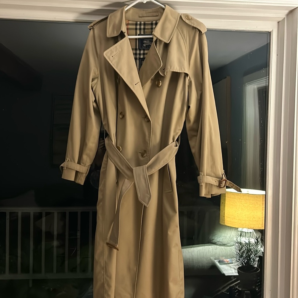 Women’s Vintage Burberry Trench